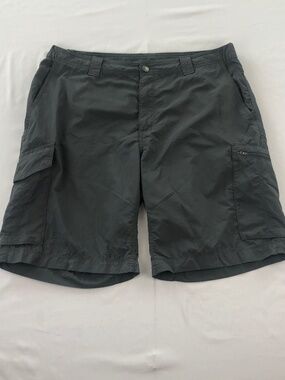 Columbia Cargo Shorts Men Size 36 Dark Gray Hiking Outdoors Nylon
